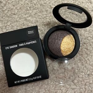 MAC Cosmetics eye shadow brown golden